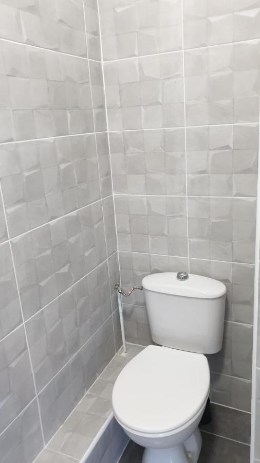 Lhacienda Apartment Марсилия Екстериор снимка